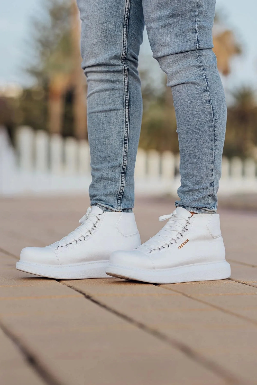 Casual High-Top Design Sneakers
